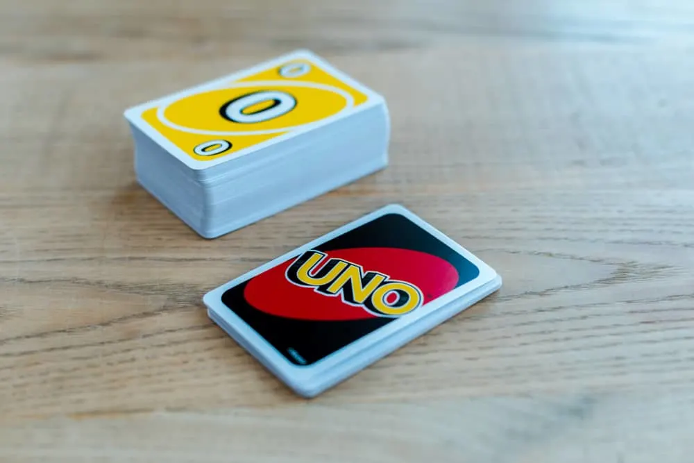 UNO vs. Crazy Eights: Similarities & Differences - Gamesver
