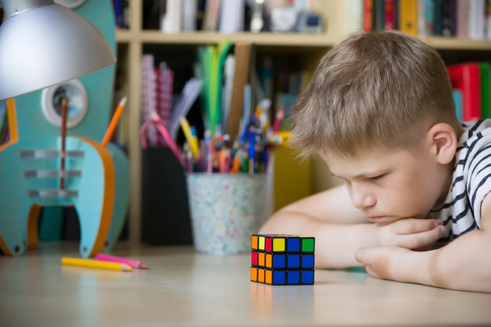 Why Thé Rubik's Cube Is PURPOSEFULLY Made BAD 